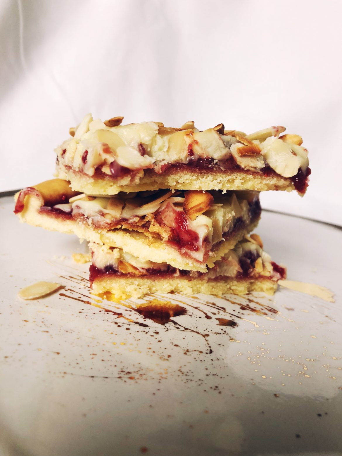 Wielkanocny mazurek malinowo-różany