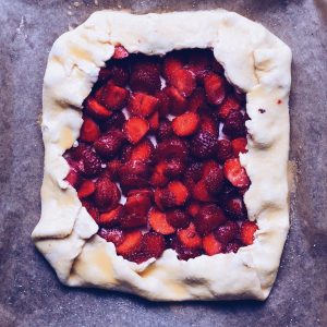 Galette z truskawkami.